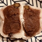 虎ノ門 岡埜榮泉 新宿タカシマヤ店 - 豆大福