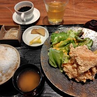 高ようじ - 鶏の唐揚げ御膳 1700円