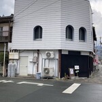 トラットリア リコルド - お店全容