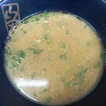 九州筑豊ラーメン 山小屋 - 味噌塩分強烈で完汁断念