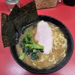 ラーメン 杉田家 - ラーメン並