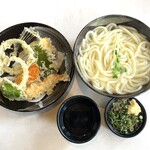 おおもり手打うどん - 釜揚げ（天ぷら付）