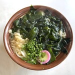 おおもり手打うどん - わかめうどん