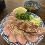 もつ焼き じんべえ - 