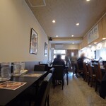 鶏そば響き - 店内　奥から撮影