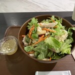 ウィズ グリーン - 蒸し鶏とりんごのサラダ