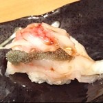 誠 - 食べ納めはやっぱりボタン海老の全部のせ( •̀∀•́)۶
      これぞ北海道の寿司の醍醐
      味。
      来年もたくさんいただきます。