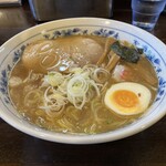 大勝軒 しのや - 中華そば1100円（麺半分-50円）