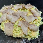 月島もんじゃ くうや - マニュアルに逆らい豚は後のせ！