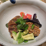 マルモキッチン - 焼津産かつおユッケとアボカド納豆ごはん