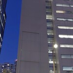 デニーズ - 去年の九月からの案件は、普通に生活しているのに、そう云う事が自分の身に起こるとは、思いませんでしたなァ。『A(私)では無い』と云う事を証明するには、その他の【総て】の可能性を完璧に調べ上げなければ、