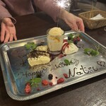 葡萄房 by the camel - 