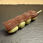 お団子と甘味喫茶 月ヶ瀬 - 煎茶団子