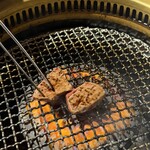 厚切り牛タン 焼肉一心たん助 - 