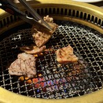 厚切り牛タン 焼肉一心たん助 - 