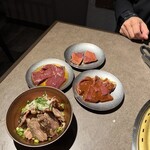 厚切り牛タン 焼肉一心たん助 - 