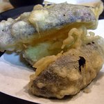 酒肴 和亭 - ７品目です。ばってん茄子の天ぷらです。通常の茄子と比べて糖度が高いんですよ。水分が多く柔らかく、アクが少なく生のままでも美味しく食べれる食材です。