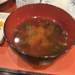 お食事処　萬揚げとん福天 - 味噌汁❗️