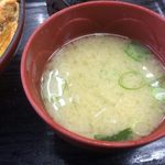 資さんうどん - 鶏天とじ丼（600円）のお味噌汁
