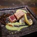 鉄板焼 雅 - 鮪赤身の炙り　アヴォカドのピュレと共に