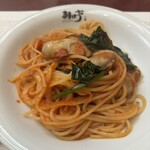 カツヤマ - 牡蠣のトマトソースパスタ