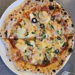 ナチュール - シーフードピザ