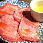 焼肉・ホルモン シンラ  - 