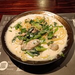 Tsubamesanjo Bit - 佐渡産牡蠣のクリームソース　2800円