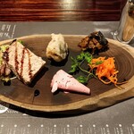 Tsubamesanjo Bit - 前菜3種盛り合わせ　＋980円