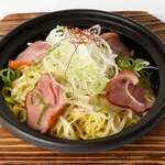 鍛冶屋 文蔵 - 合鴨とネギの鶏白湯焼きラーメン