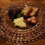 ラグナ ザ バー - チャーム