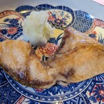 kitchenラビット - 黒瀬ブリカマ岩塩焼き♡
      パリッと焼かれていておいしー(*´ч ` *)♡
      大根おろしもたっぷり♡