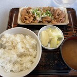 AS食堂 - モツ煮定食　並