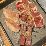 炭火焼ホルモン ぐう - 