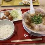ラーメン魁力屋 - 料理写真: