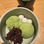 水炊き吟醸もつ鍋 由乃 - 