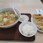 ぎょうざの満洲 - うまにラーメンと餃子 1,120円 小ライス 200円