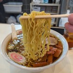 蓬来軒 - 麺リフト