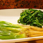 宝寿司分店 - 三関産の根っこ付きセリ