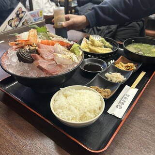 漁師めし 友明丸_1