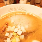 らぁめん 一福 - サラサラでありながらも、濃厚な味噌スープは唯一無二。