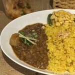 レインボウスパイス カフェチャイストール - ポークビンダルー