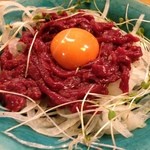 遊人 - 馬刺しユッケ