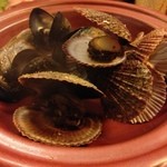 遊人 - からす貝と赤皿貝の酒蒸し