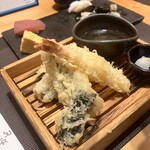 酒・肴・天ぷら 鮨かど - サービス天ぷら盛り　¥390 かなりオススメ