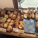 BAKERY LAB KONPAN - デニッシュっぽい、惣菜パンなのかも鴨(・・?)