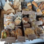 BAKERY LAB KONPAN - 種類が有りスギちゃん、ワイルドだぜぇ〜(　ﾟдﾟ)