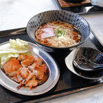 エリエールゴルフクラブ - 讃岐骨抜き鶏とかけ蕎麦