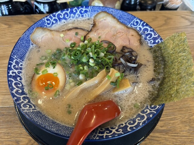 鶴亀堂 名東極楽店 - 本郷/ラーメン | 食べログ