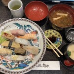 瀬戸内回転寿司　旬や - 料理写真:ランチ握り1,500円